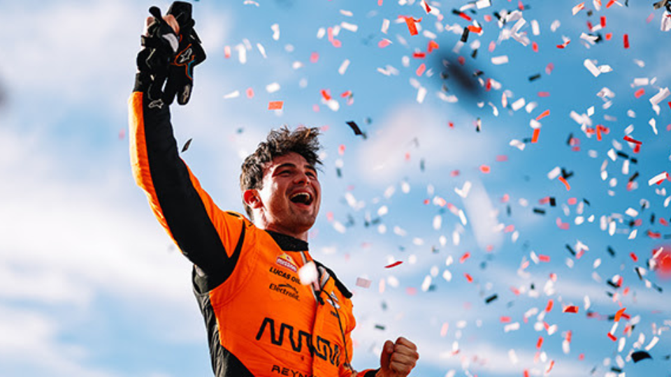 O’Ward Outduels Newgarden to Win Synk 275 powered by Sukup at Iowa Speedway